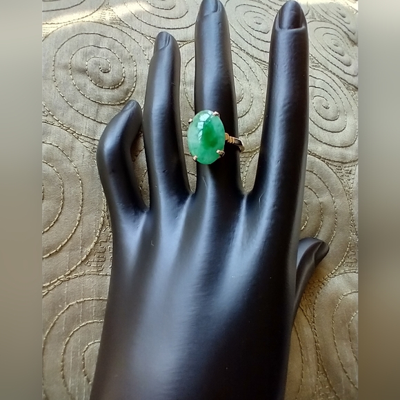 Ring 14k gold Jade Stone Large Oval 16x12mm Jade Ctr stone - Picture 3 of 12